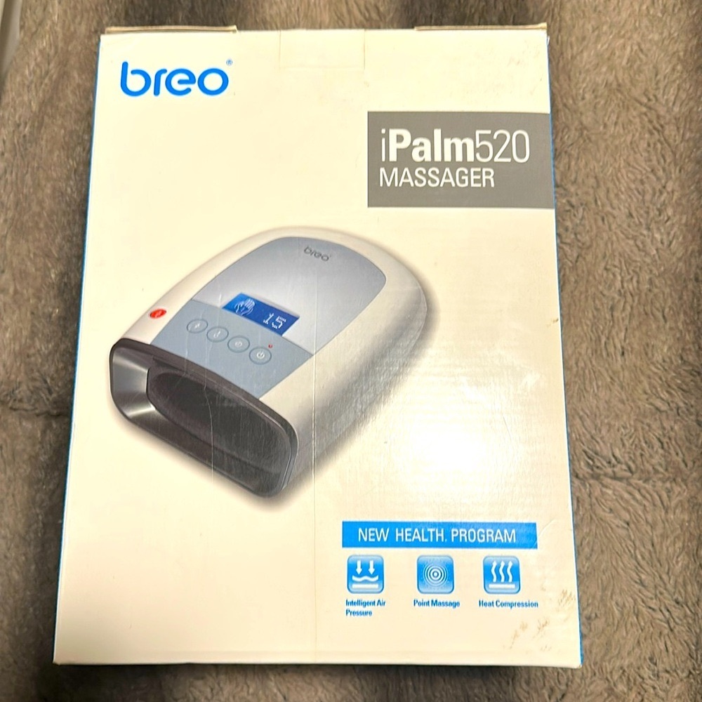 Like New Breo Electric Acupressure Palm Hand Finger Massager (IPALM520)